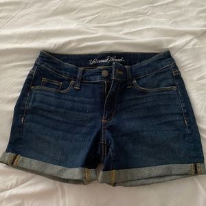 Universal Thread shorts